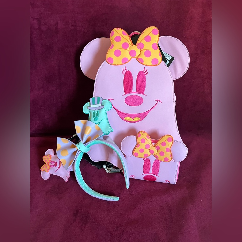 Loungefly Glow In The Dark Pastel Minnie Ghost Backpack, Wallet and Ears